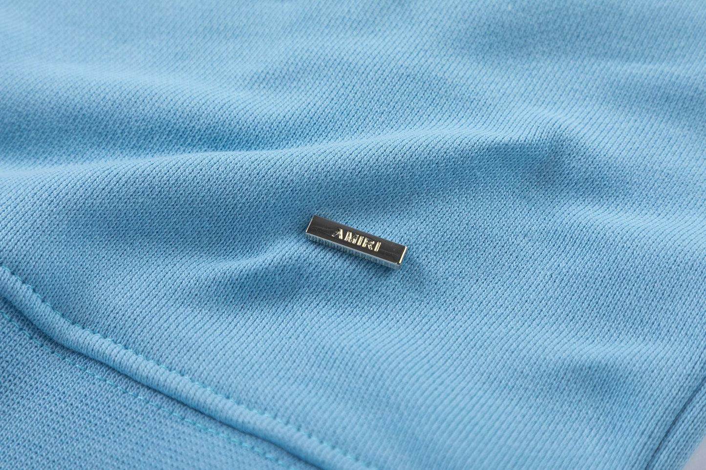 AMRI Hoodies