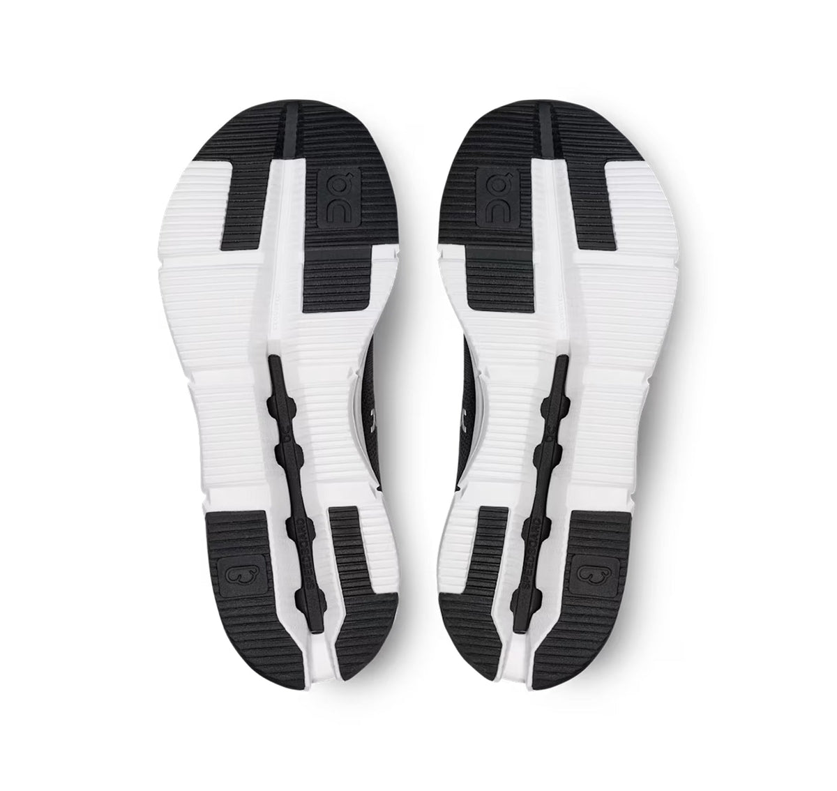 ON Womens Cloudnova Phantom/White