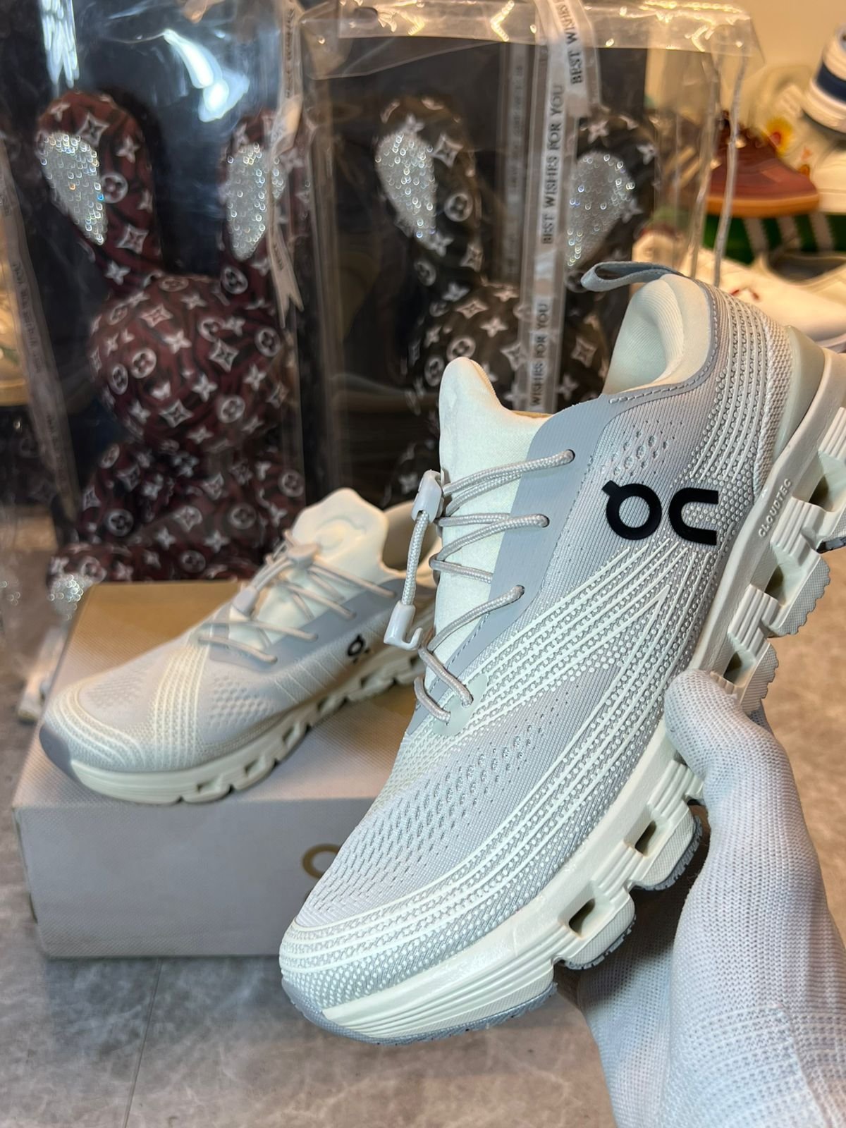 On Cloud X Z5 鈥楤eige鈥�