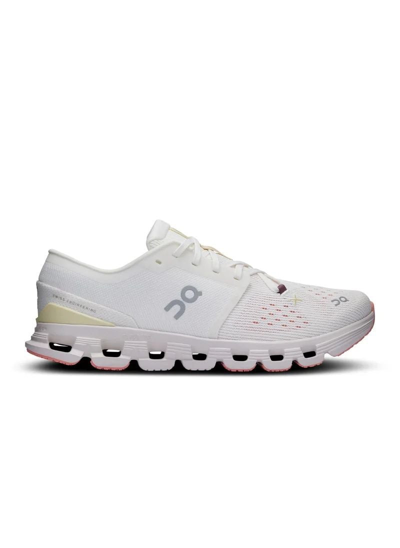 On Cloud X 4 鈥業vory Sand鈥�